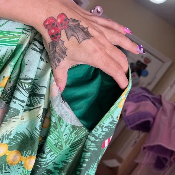 Light up Christmas skirt - Picture 3 of 14